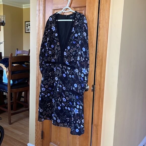 Floral Bohoo Dress - Picture 5 of 10